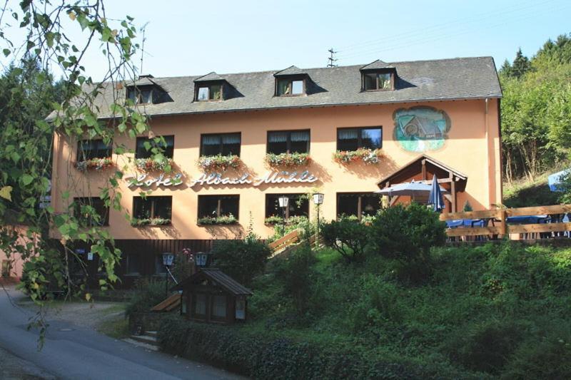 Waldhotel Albachmuehle Mit Albacher Stuben Wasserliesch 외부 사진