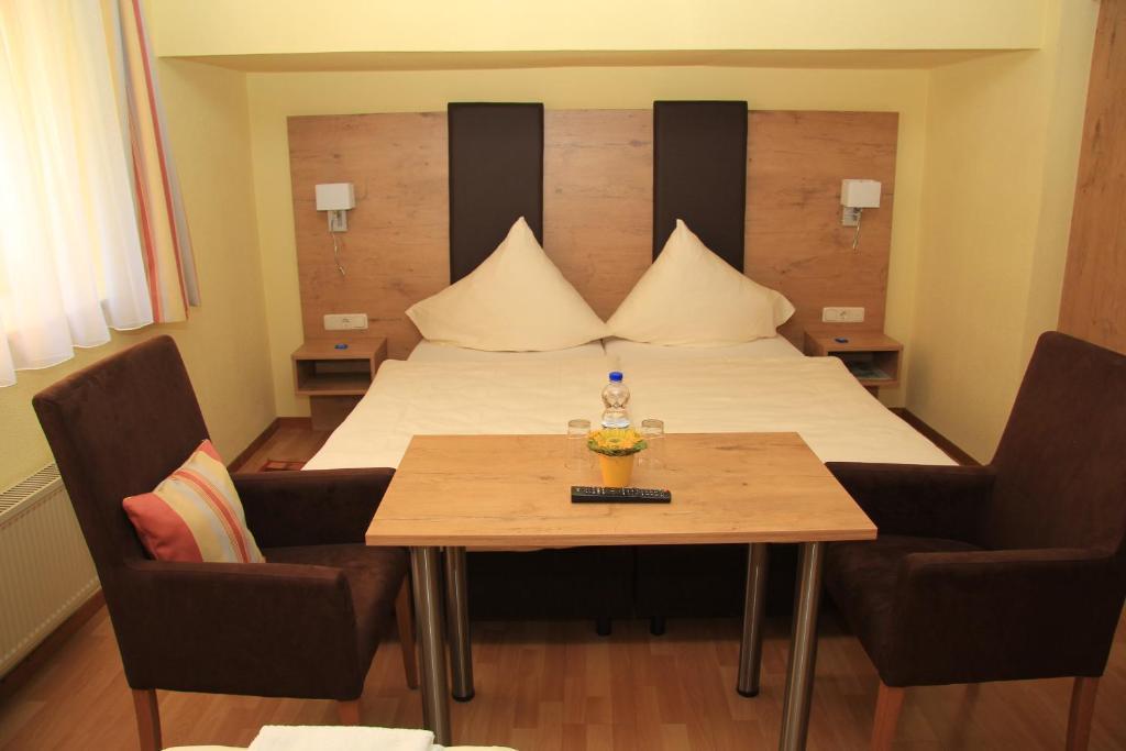 Waldhotel Albachmuehle Mit Albacher Stuben Wasserliesch 객실 사진